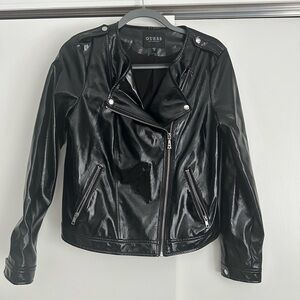 Guess Black Bomber Jacket with Asymmetrical Zipper and Fitted Silhouette